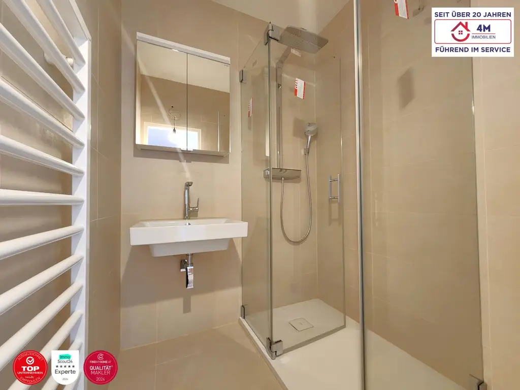 *AKTION NUR 1,5%+20% ust. PROVISION BEZAHLEN* Hochwertig sanierte 3-Zi.-Wohnung mit Loggia & traumhaftem Fernblick aus allen Zimmern