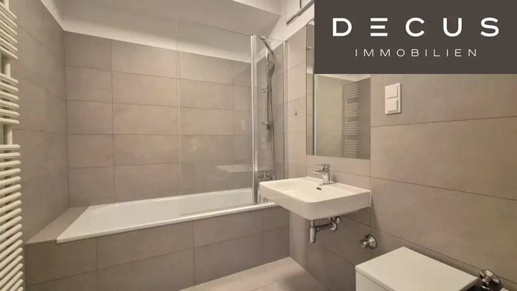 * PERFEKT FÜR PAARE * HOCHWERTIGE AUSSTATTUNG * EXKLUSIVE LAGE * PRESTIGE BEI DER OPER