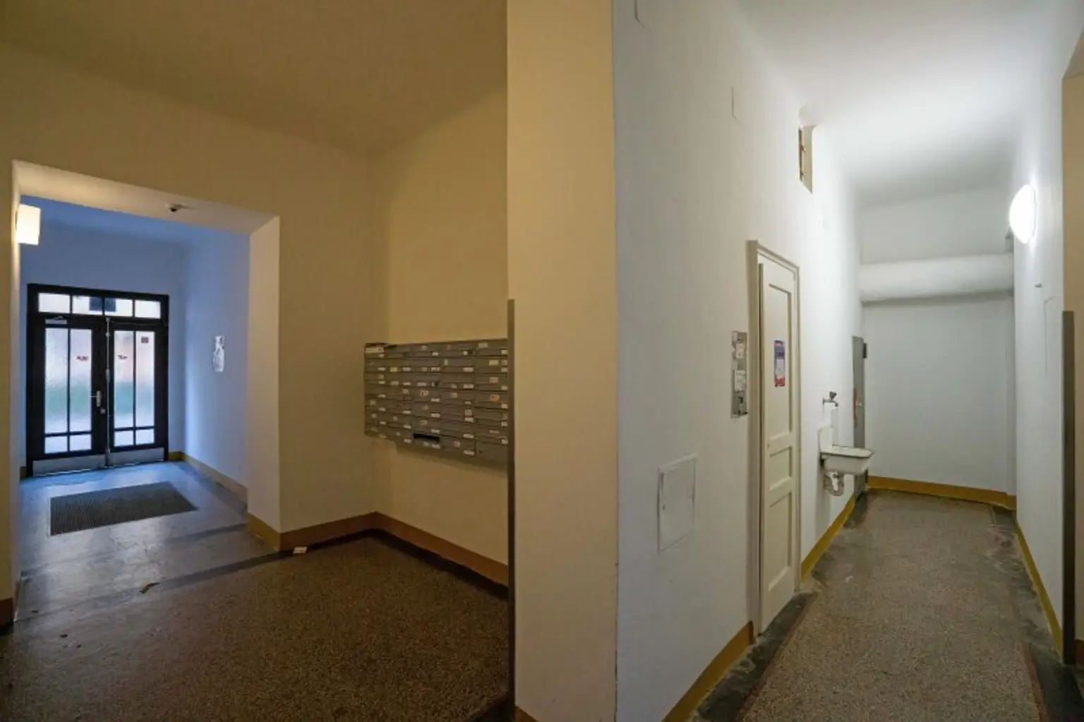 Entré / Stiegenhaus