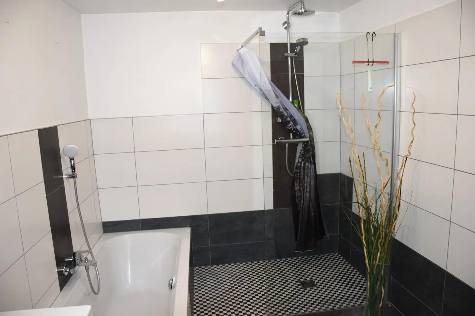 Barrierefrei Dusche Bad EG