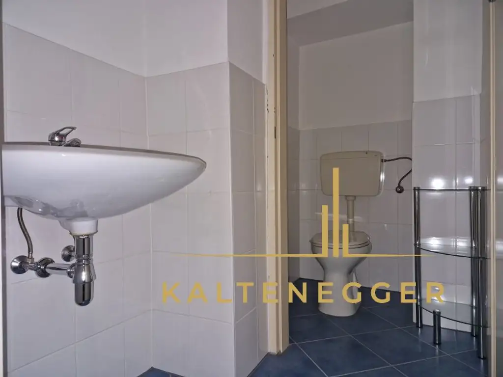 Attraktives Zinshaus mit 6 Einheiten im beliebten Stadtkern Wiener Neustadts