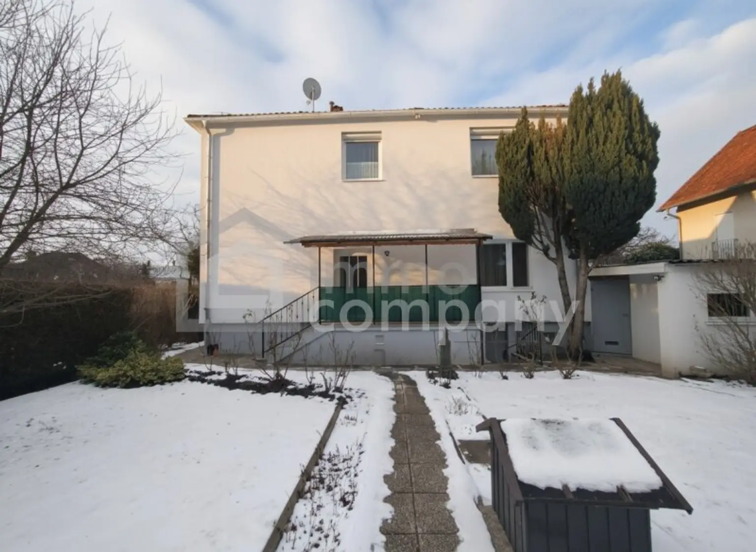 ziegelmassives gepflegtes Haus