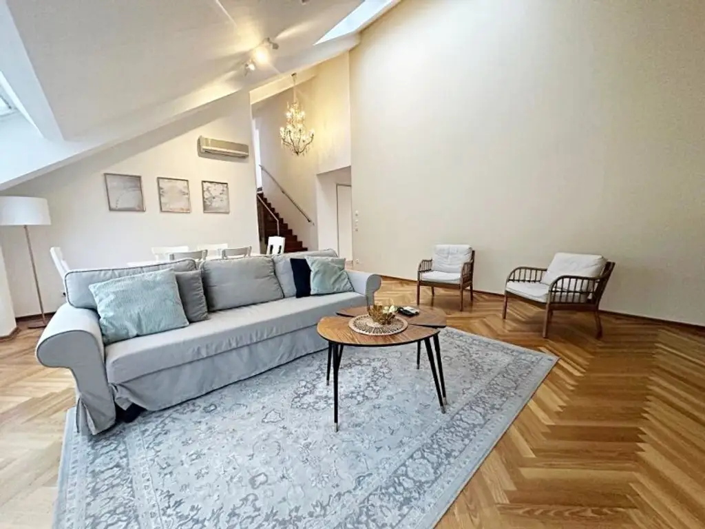 STAATSOPER-BLICK, klimatisiertes 110 m2 Dachgeschoss mit 20 m2 Terrasse, 3 Zimmer, Extraküche, 2 Bäder, Möblierung möglich
