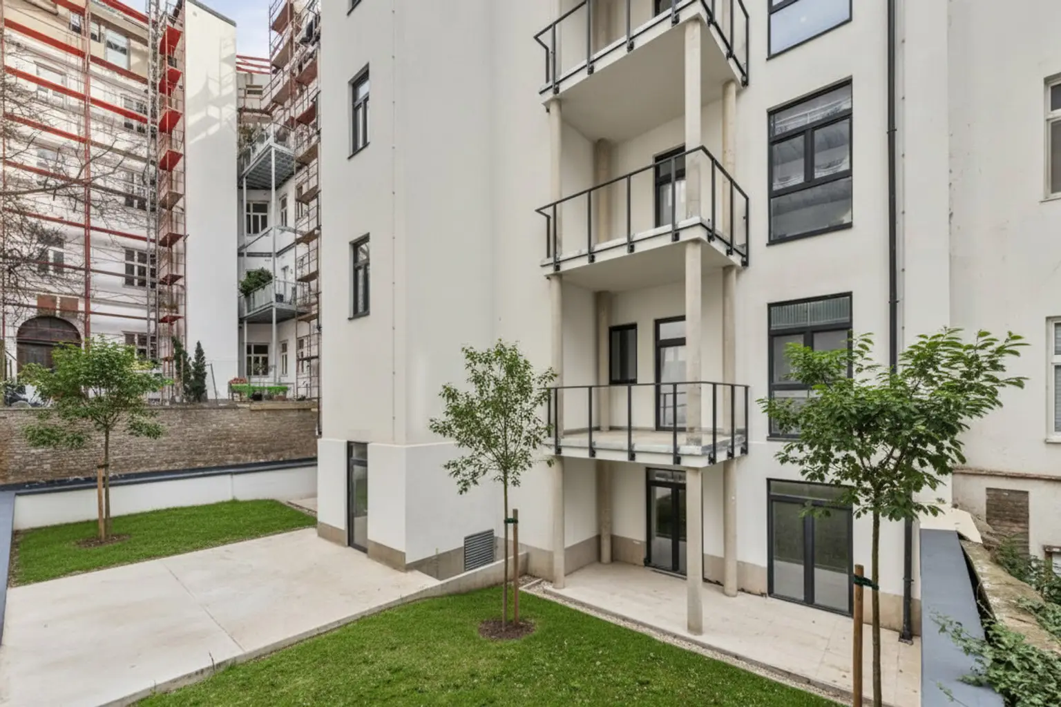 Ruhige Altbauwohnung in unmittelbarer AKH-Nähe