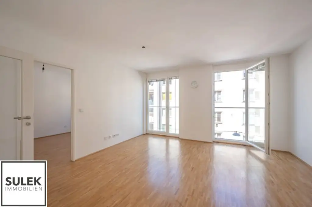 Nähe Floridsdorf Bahnhof (S+U): gepflegte 2-Zimmer-Wohnung mit tollen Lichtverhältnissen