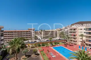 Apartament-Los-Cristianos-Swimmingpool-Tenerife-1