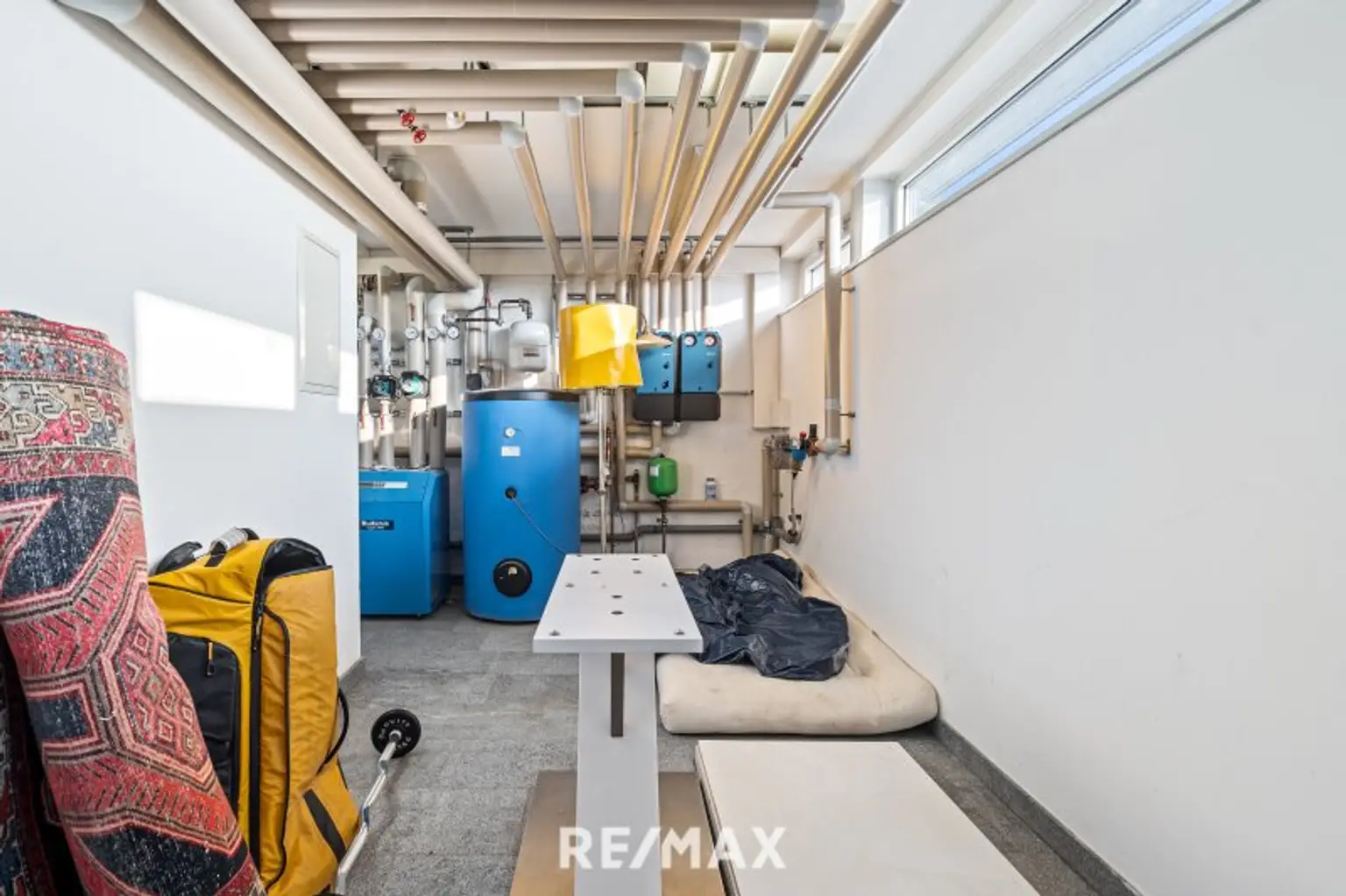 Technikraum-Erdwärmepumpe