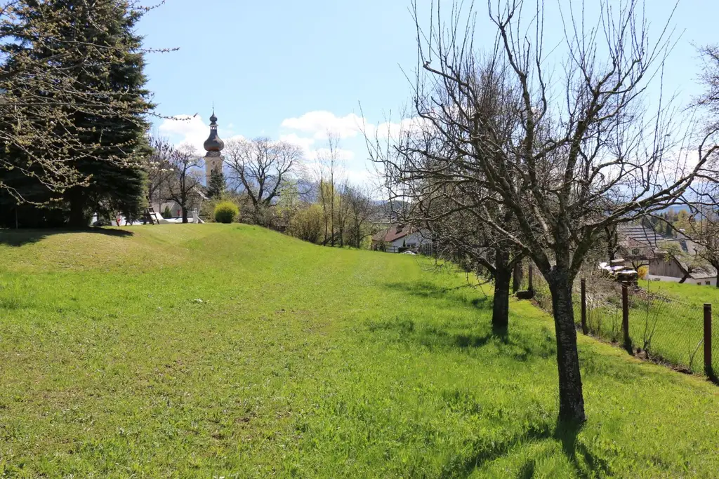 Idyllisches Baugrundstück in Obermillstatt – Wohnen, wo andere Urlaub machen