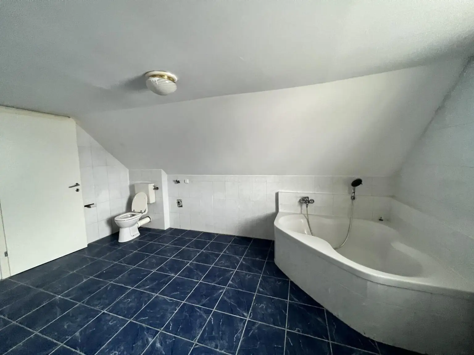 Gratkorn, Wohnung mit 3 extra Zimmer, möblierte Küche, Bad & Balkon  +Provisionsfrei+