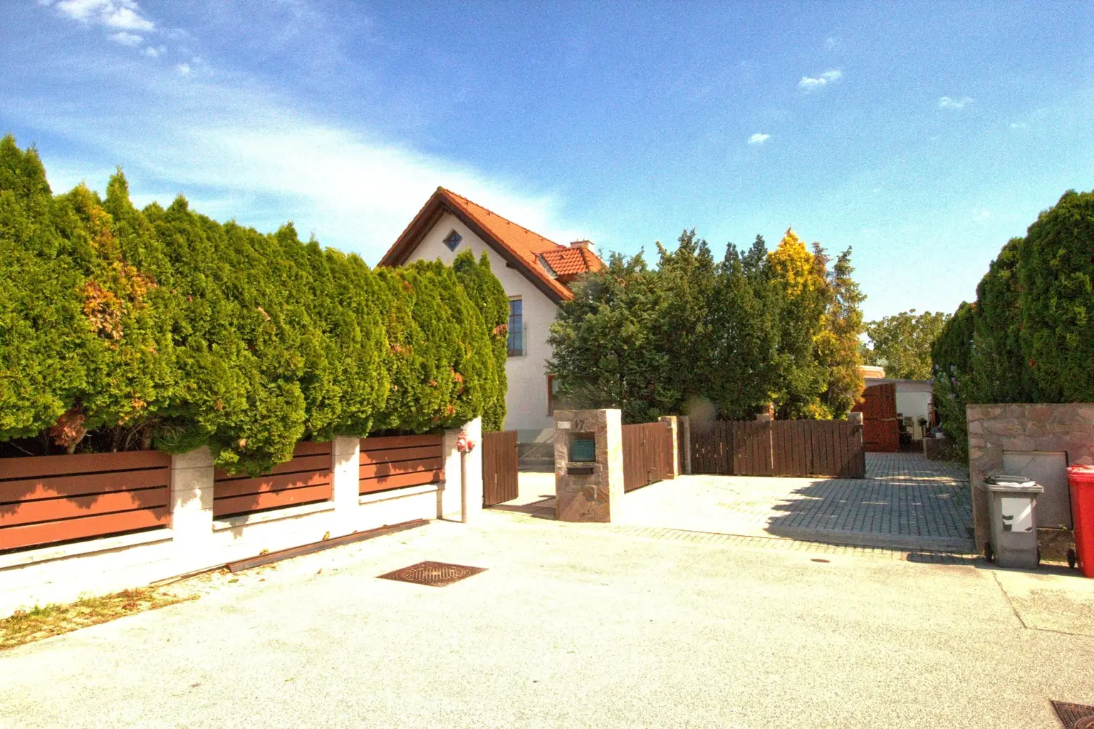 "Architektenhaus: Wohnen & Arbeiten"
