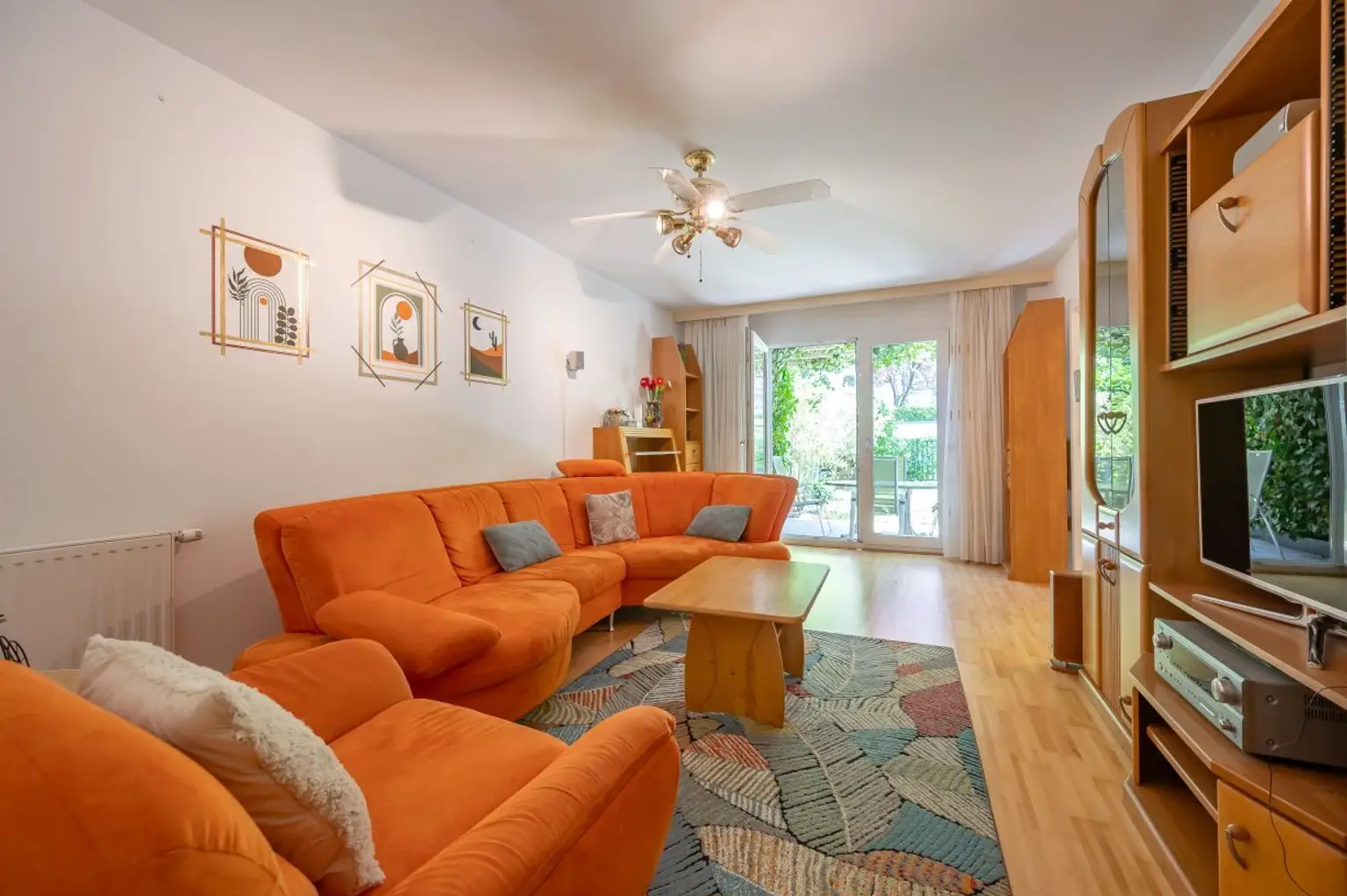 Charmante Wohn-Oase mitten in der Stadt - 126m² Wohnraum, + Terrasse, + Garten, Stellplatz und viel Komfort!