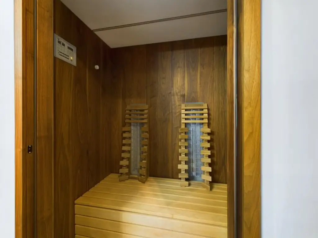 Exklusive Villa mit Indoor- & Outdoor-Pool, Smart-Home-Ausstattung und durchdachtem Raumkonzept