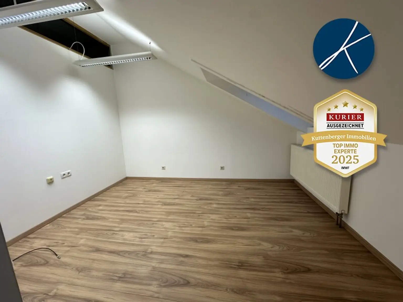 Großzügige Maisonette-Wohnung mit Parkplatz in zentraler Wohnlage