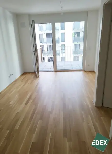 Perfekt für Singles & Paare: 2-Zimmer-Wohnung mit Balkon nahe U1 Rennbahnweg