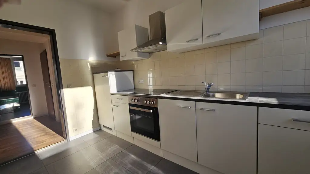 Miete - 2 Zimmer Wohnung direkt in Lienz - auch gewerblich nutzbar