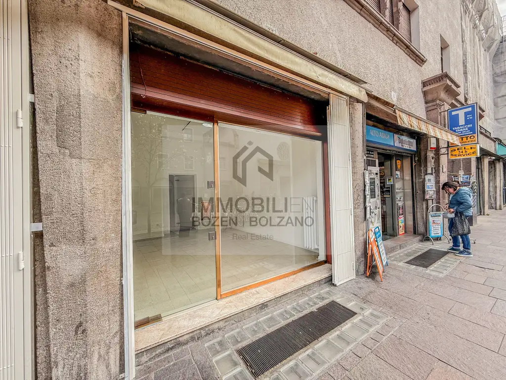 Kleines Geschäft in optimaler Lage im Zentrum zu vermieten