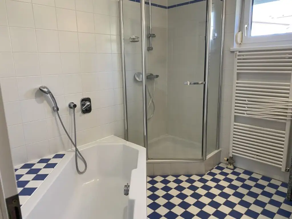 Schöne, große Wohnung in super Aussichtslage