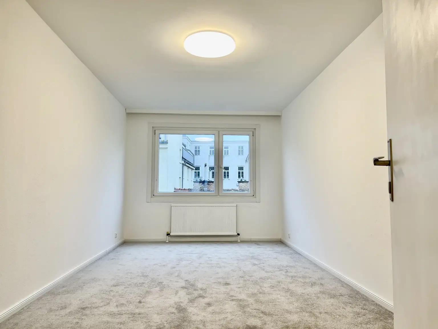 MIETWOHNUNG IN ZENTRALER LAGE IN FLORIDSDORF