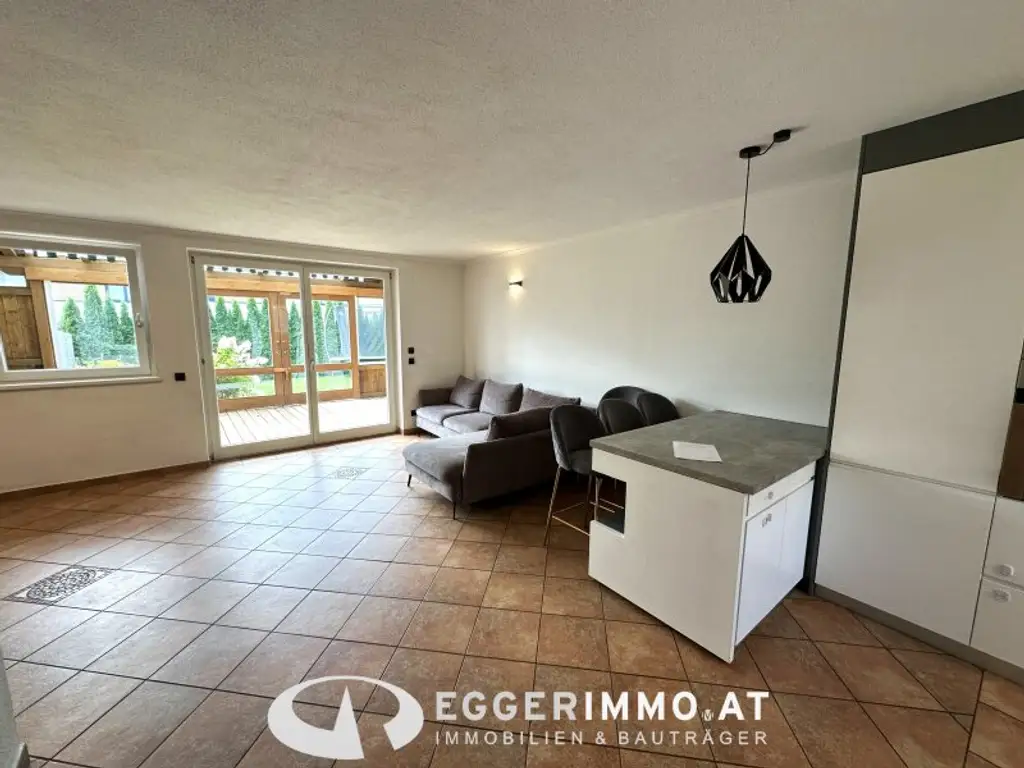 5751 Maishofen/Mitterhofen; attractive, well-maintained half of a house, 4 bedrooms,