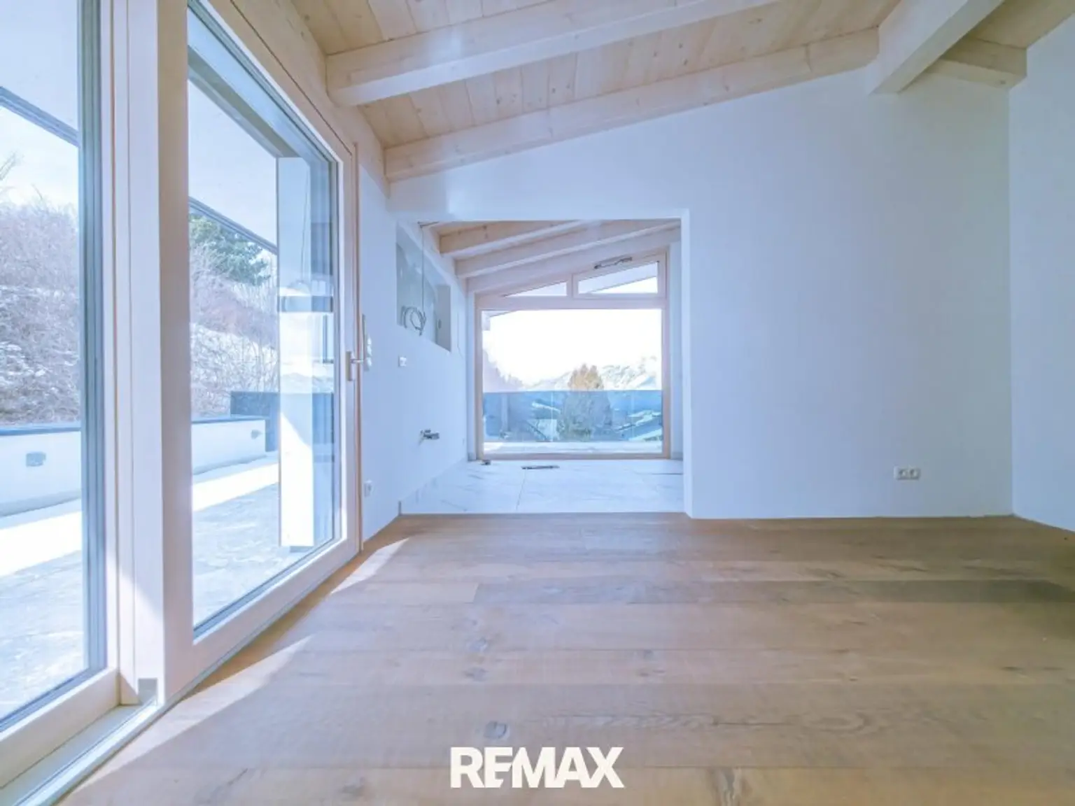 Master-Bedroom