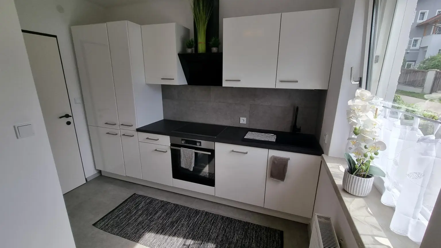 Charmantes Einfamilienhaus in ruhiger Grünlage – innen renoviert und bezugsbereit