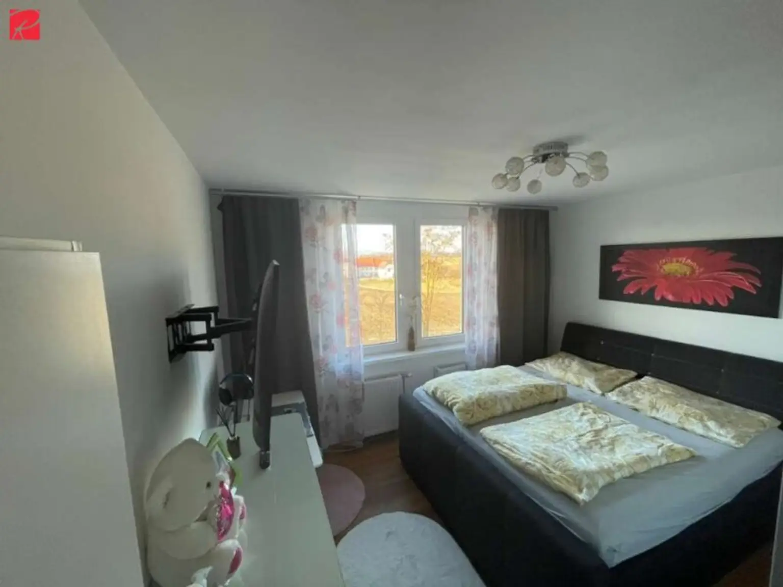 Moderne Maisonette-Wohnung + sonniger Dachterrasse inklusive