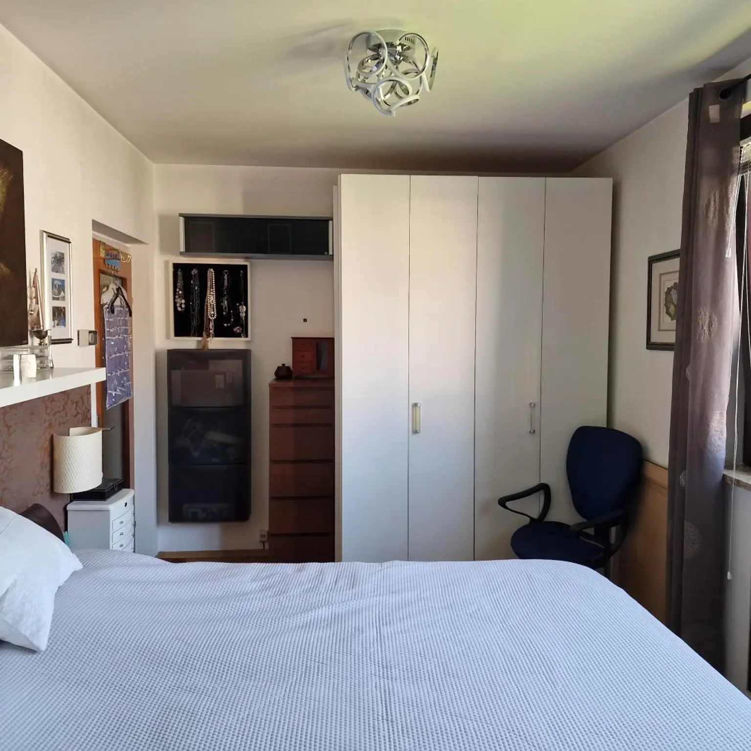 Ruhige und sonnige 4-Zimmer-Wohnung in zentraler Lage!