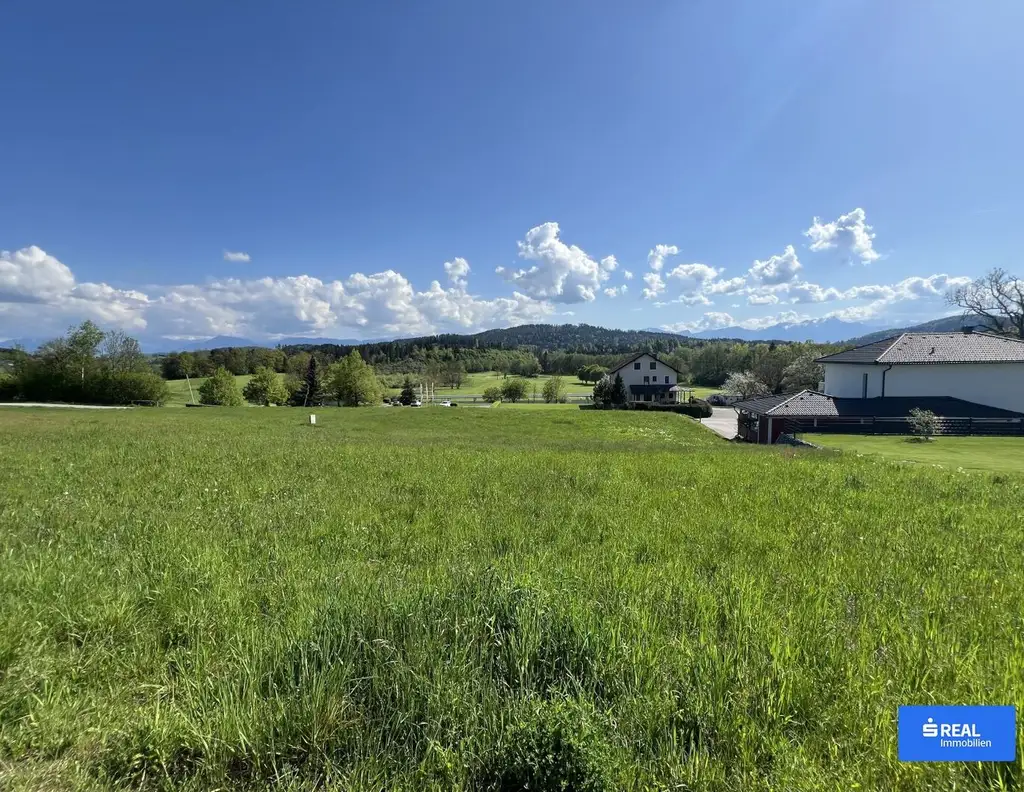 Grundstück bei Moosburg mit traumhaftem Berg- und Fernblick - zum Bauen oder als Anlage