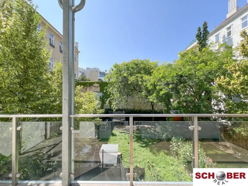Nähe Augarten - modern sanierter Altbau mit großem Balkon
