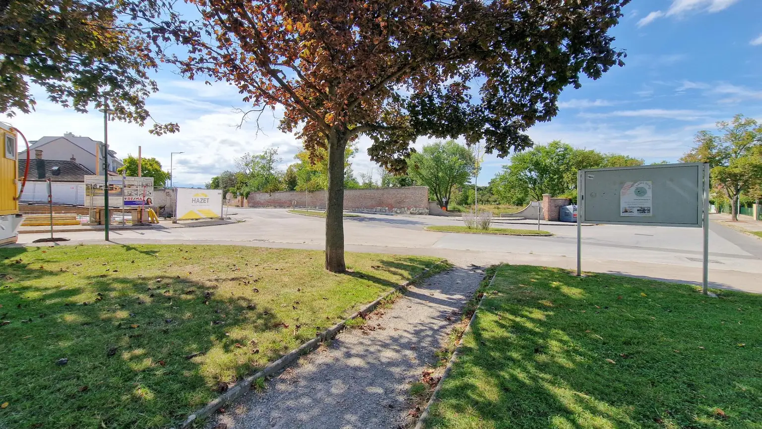 Erstbezug-Doppelhaushälften in Schwechat mit Luxus-Ausstattung und Ausblick über den Park. Grünruhelage mit sehr guter Infrastruktur in Gehweite