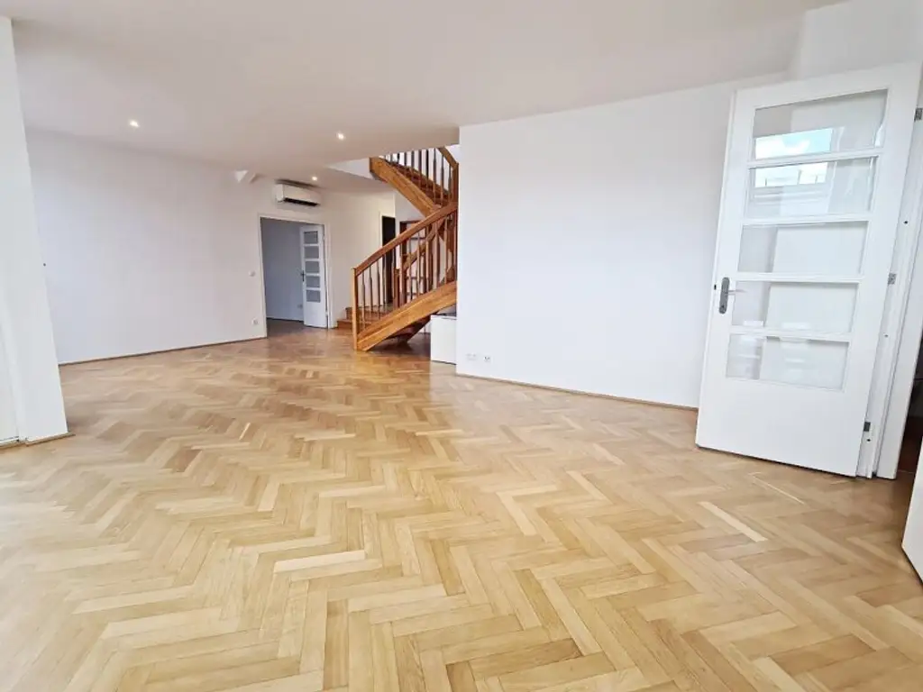 ZELINKAGASSE, DACHGESCHOSS, klimatisierte 157 m2 Maisonette mit 18 m2 Terrasse, 4 Zimmer, Küche, Wintergarten, 2 Bäder, Börse-Nähe