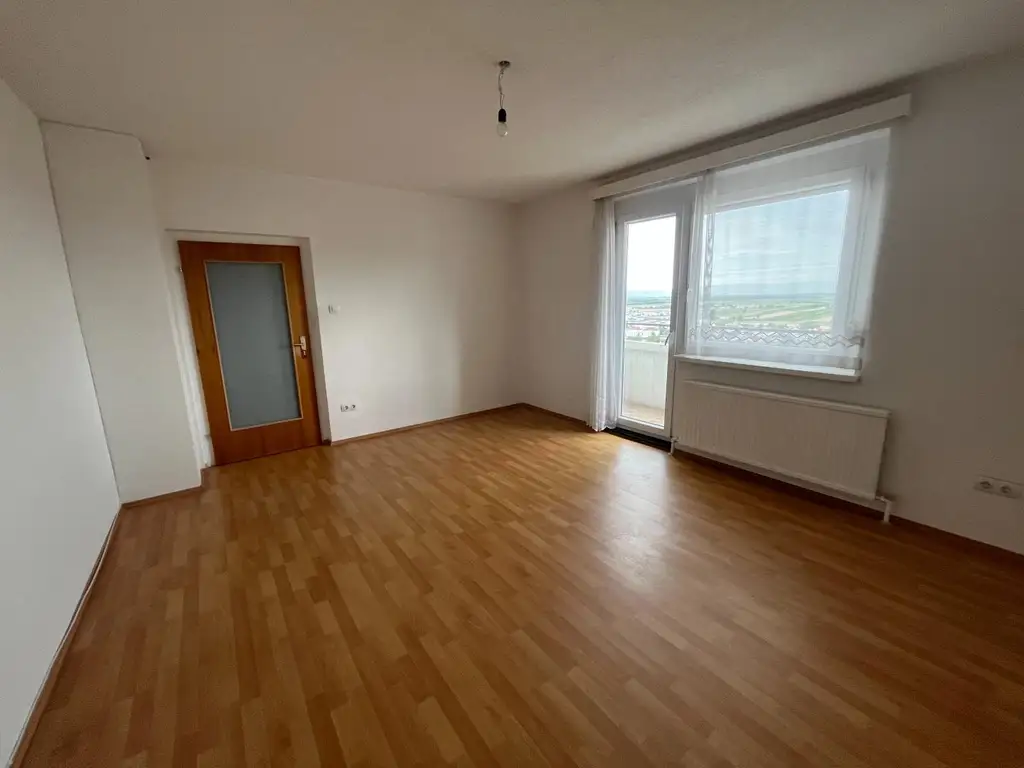 Gemütliche Loggia-Wohnung mit tollem Blick über Eisenstadt und seiner Umgebung!