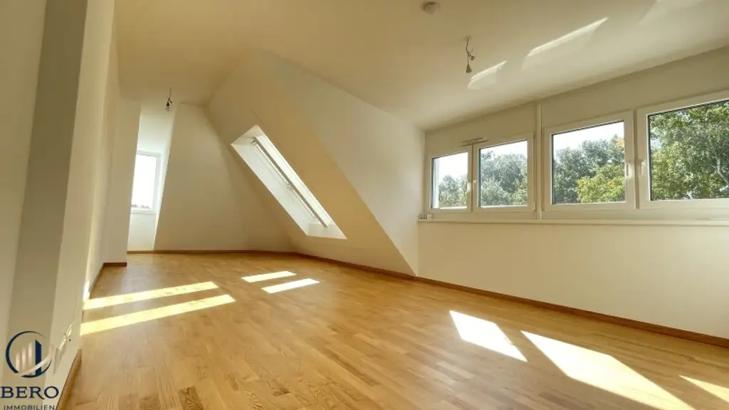 "Erstbezug- 3 Zimmer-Maisonette mit großer Terrasse