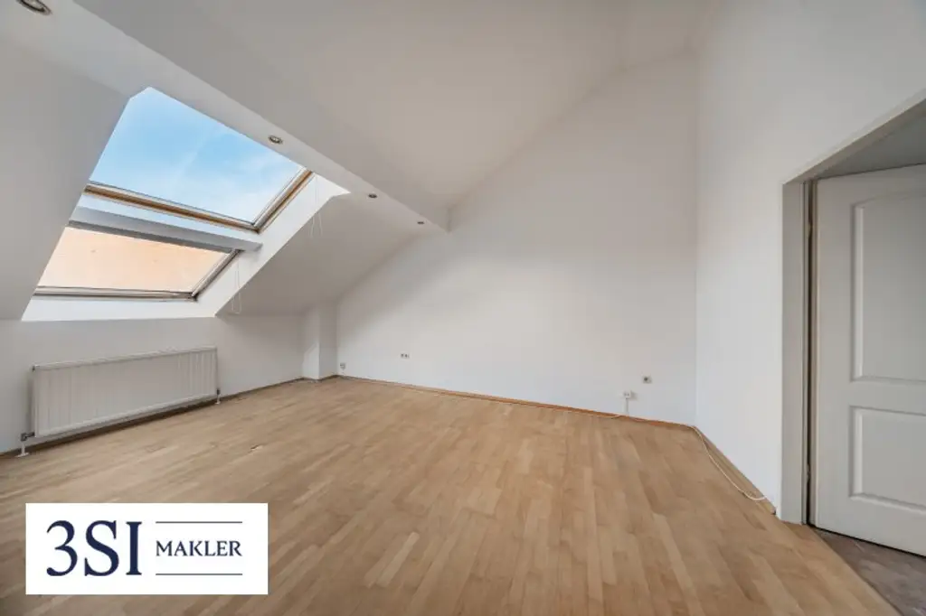 Klausgasse 46: Lichtdurchflutete 2,5-Zimmer-Dachgeschoßwohnung im Herzen des 16. Bezirks
