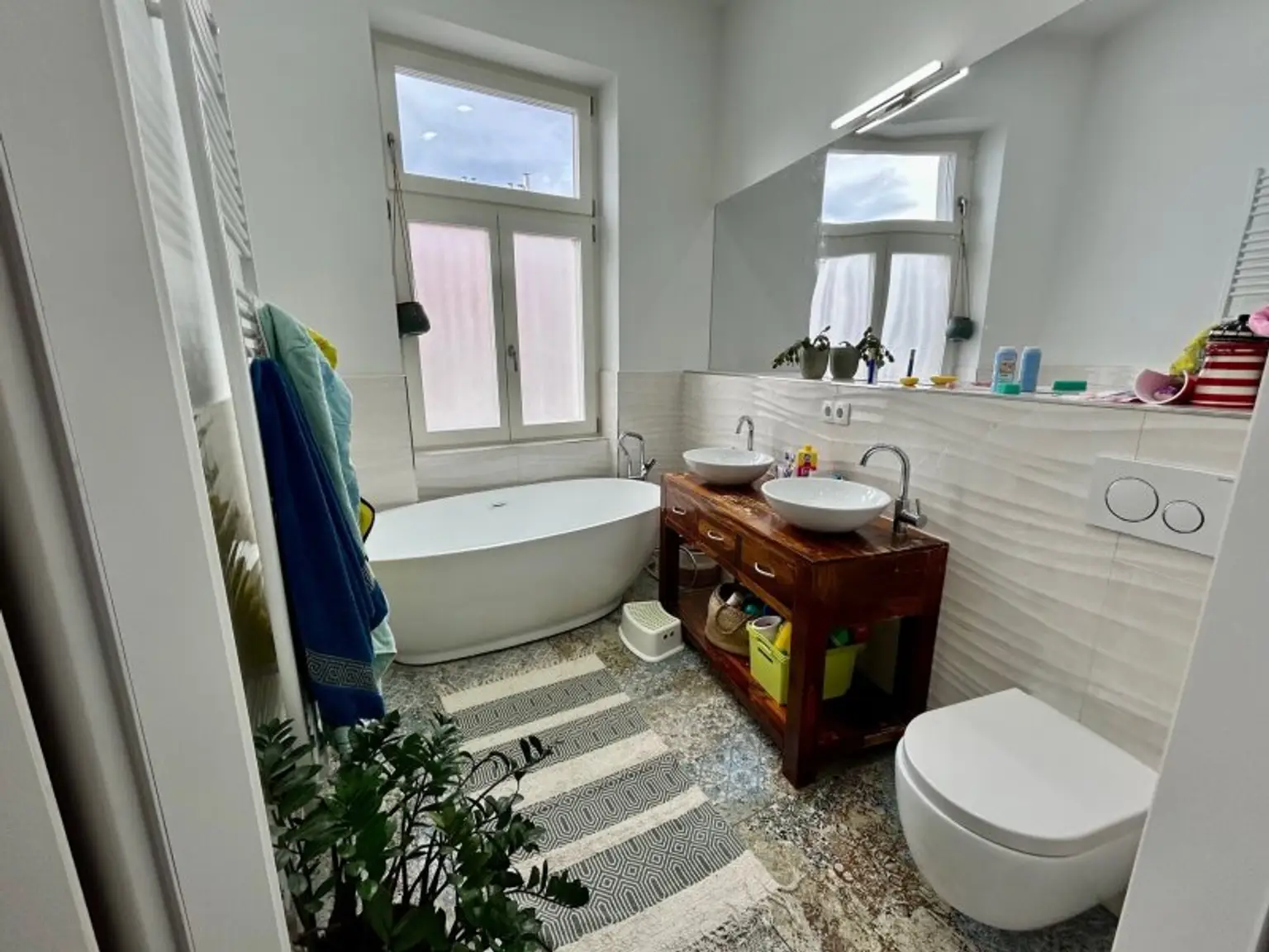 Helle, großzügige Wohnung eines stilvoll sanierten Altbauhauses – Ihr neues Zuhause in 1120 Wien!