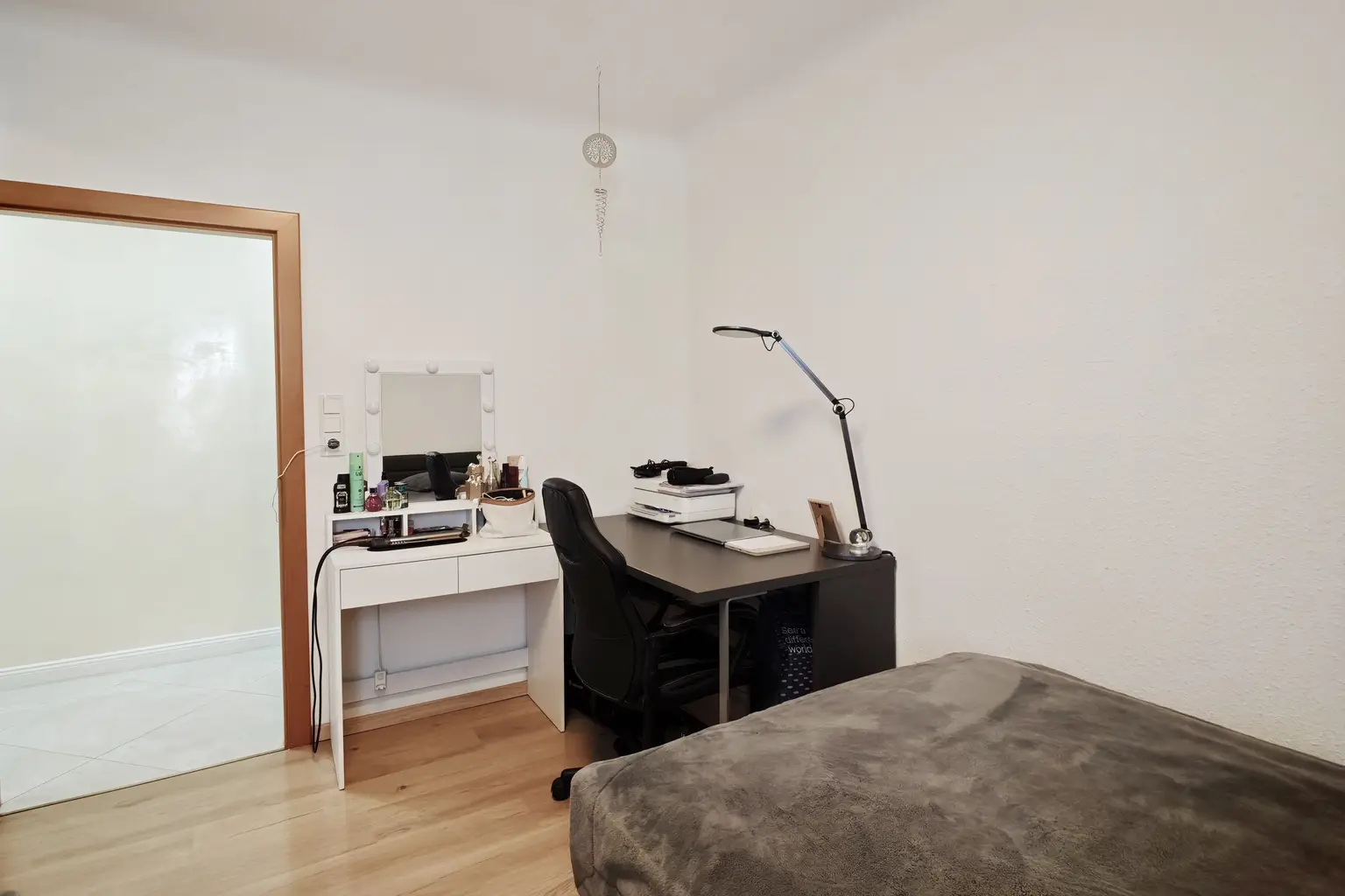 Top-Zustand & Zentral: Vollmöblierte 3-Zimmer-Wohnung mit Loggia!