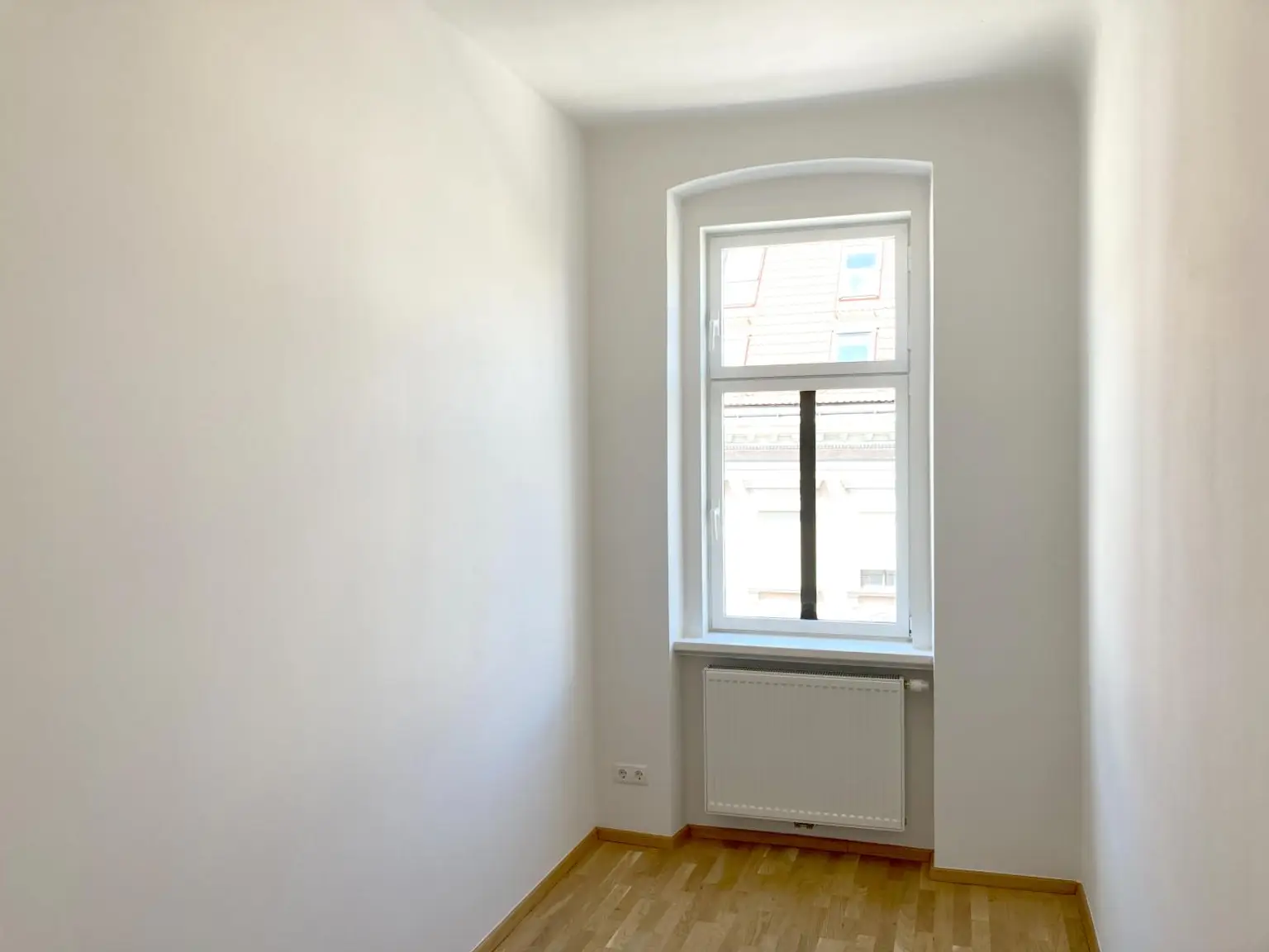 Perfekt geschnitten: Frisch sanierte 3-Zimmerwohnung in bester Lage in 1150 Wien