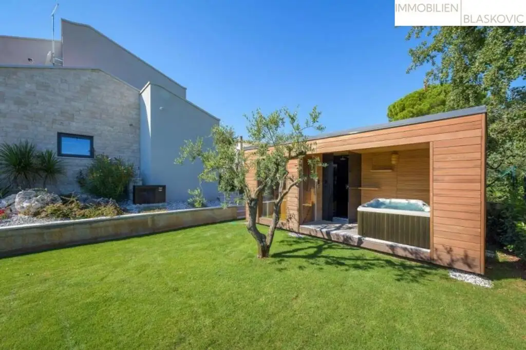 Porec Umgebung - Attraktives Haus mit Pool, Whirlpool und Sauna