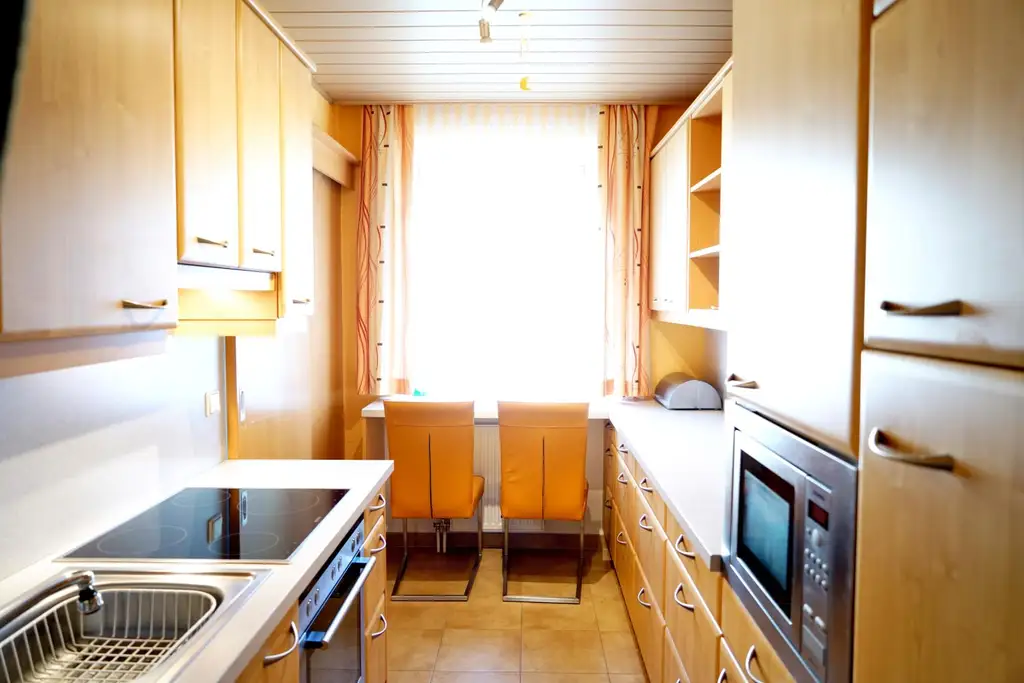Preisreduktion! Berndorf bei Baden - Top-gepflegte 2 1/2 Zimmer-Wohnung mit Loggia!