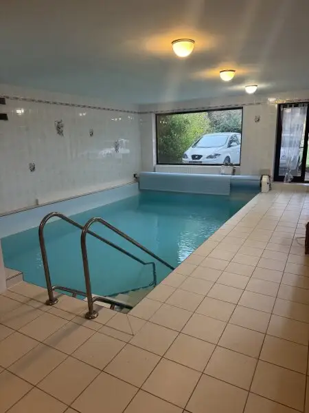 Exklusives Traum-Anwesen mit Naturteich und Gästehaus