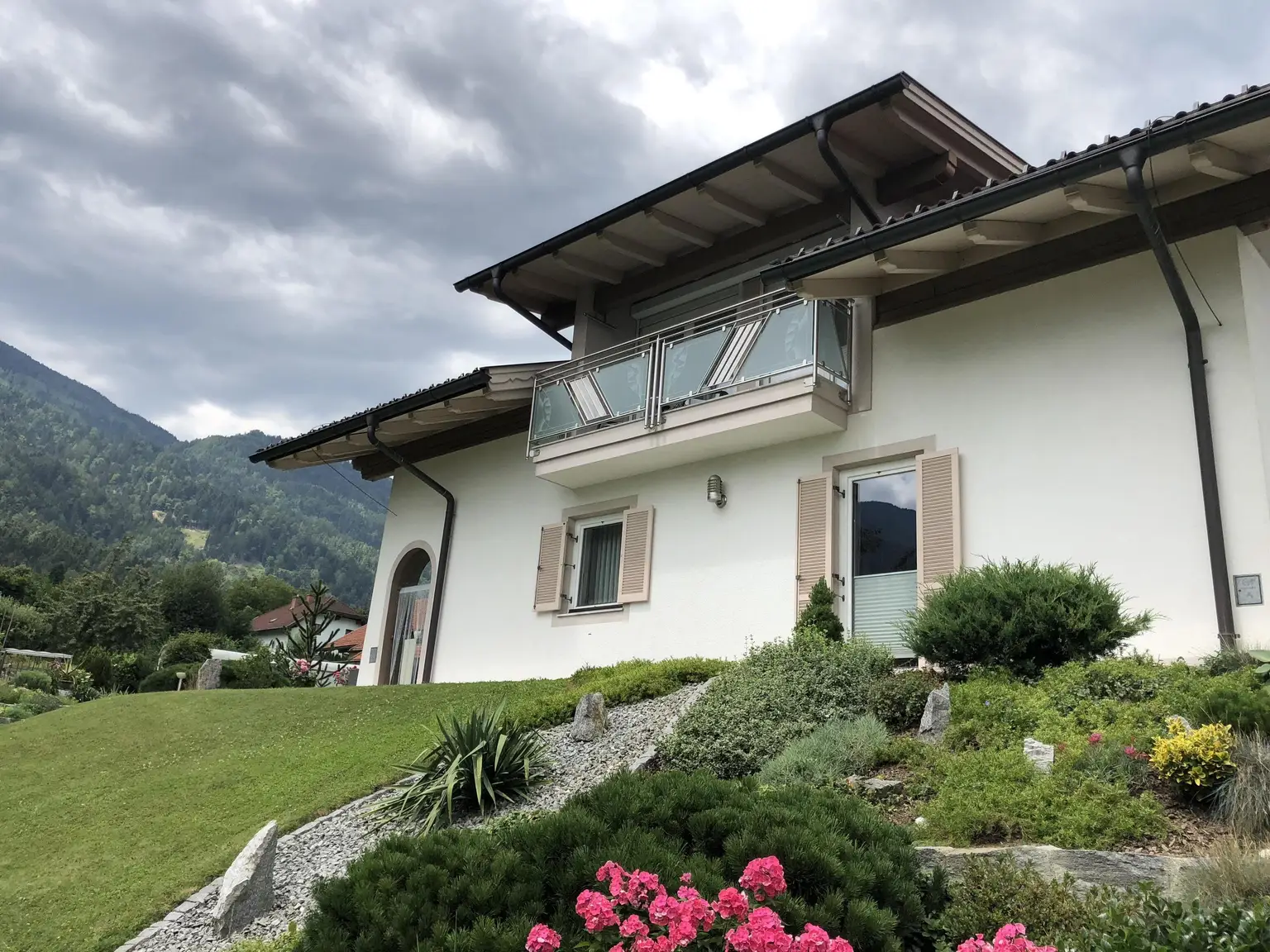 Spittal Nähe: Neuwertiges Haus in ländlicher und ruhiger Lage zu Mieten!!