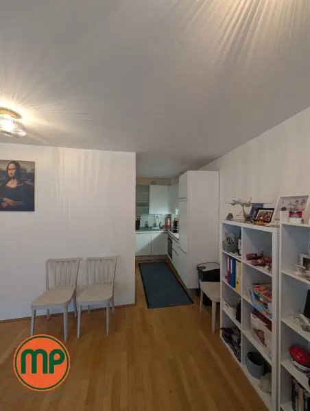 AB APRIL - Lichtdurchflutete 2 Zimmerwohnung