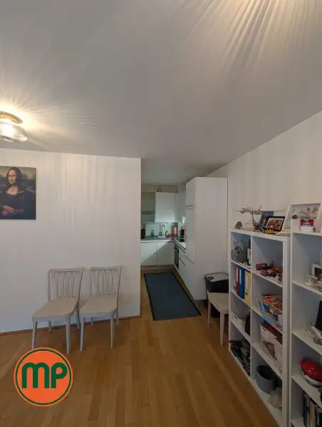 AB APRIL - Lichtdurchflutete 2 Zimmerwohnung