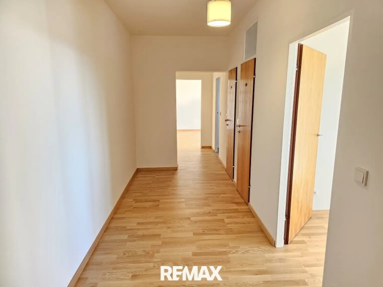 Vorzimmer mit viel Stauraum