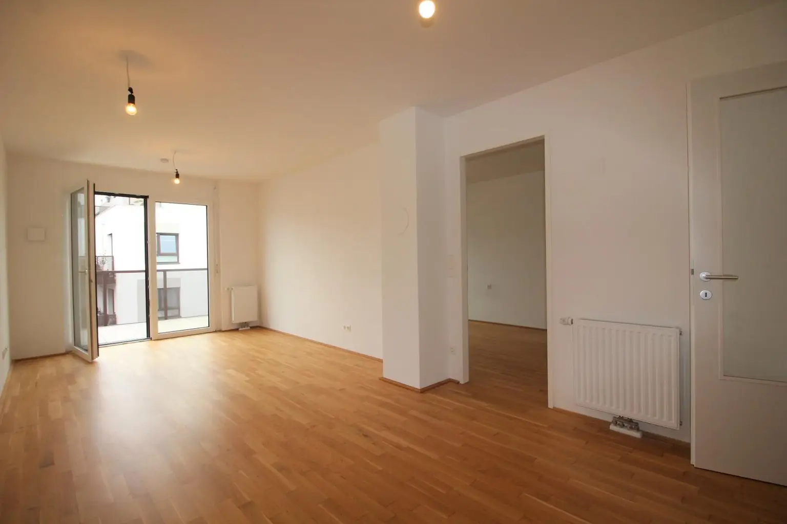 Süsse 2-Zimmer-Wohnung mit Terrasse bei Sommerbad Schwechat