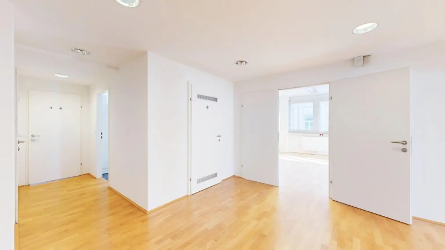 Vorraum mit Serverraum