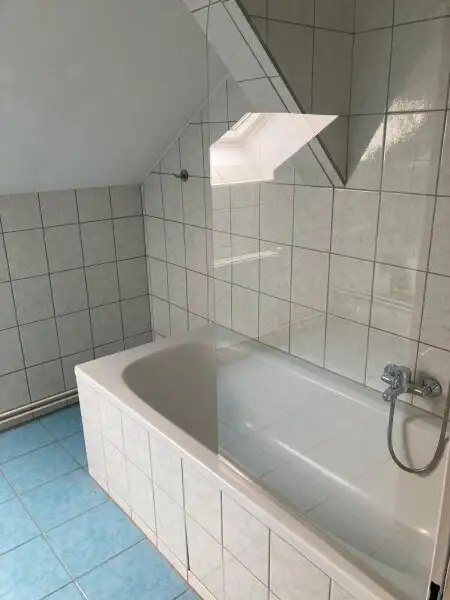 Wohnen im Herzen von Gloggnitz+DG mit KLIMA+freier Mietzins
