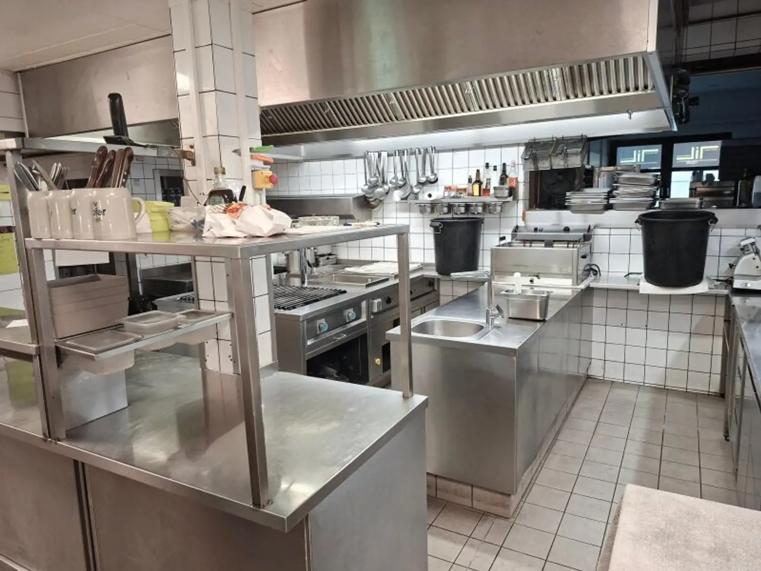 TOP Location mit umsatzstarkem Gastro-Konzept sucht Nachfolger!