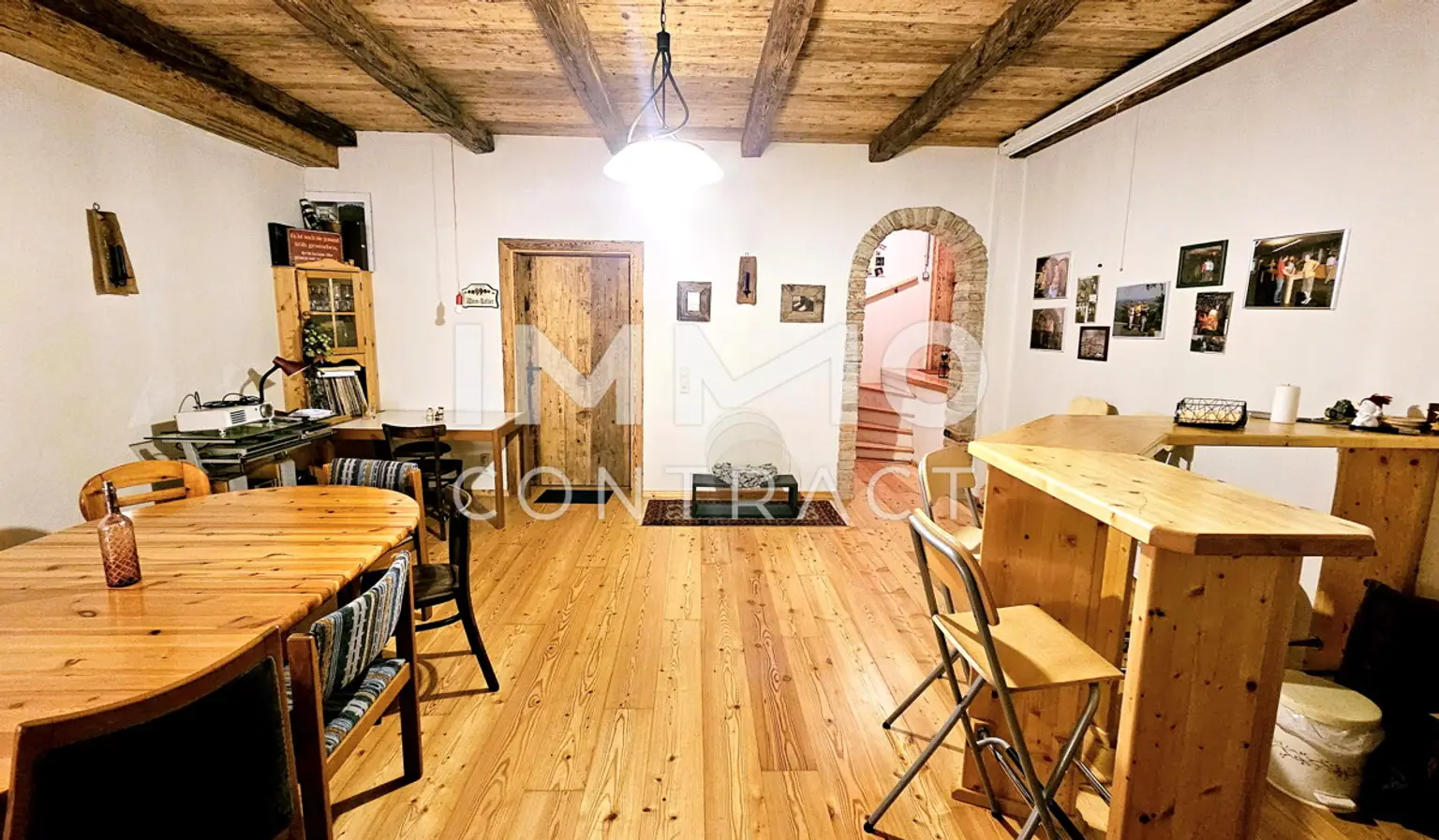 Behagliches Zuhause mit Weit- und Ausblick – Wohnen und Arbeiten in natürlichem Ambiente