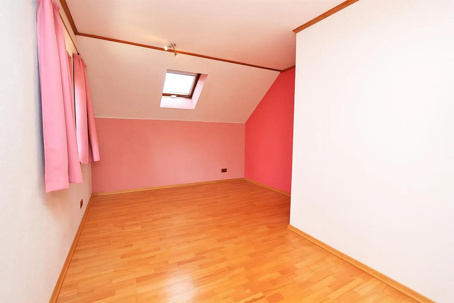 Wohnen im Grünen – Einfamilienhaus mit direktem Waldzugang